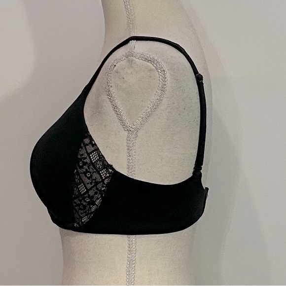 Victoria’s Secret Bra - Picture 3 of 5